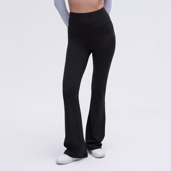 Lululemon *Asia Fit* Groove Nulu Super-High-Rise Flared Pant Regular Length - Picture 1 of 6